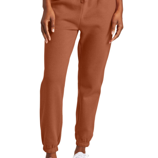 District Women's V.I.T. Fleece Sweatpant DT6110 Women's V.I.T. Fleece Sweatpant Thumbnail